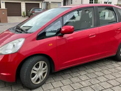 Gebraucht Honda Jazz 90 PS (66 kW) 2009 Rot Kleinwagen