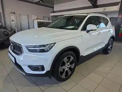 Używany Volvo XC40 Inscription 197 KM (144 kW) 2022 Biały SUV
