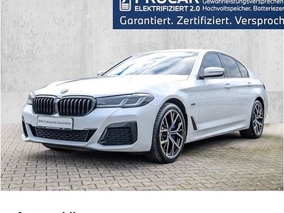 Weiß Gebraucht 2022 BMW 530e Shadowline Limousine | 39.440 € (Etwas zu teuer)