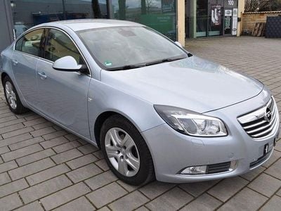 Gebraucht Opel Insignia Edition 140 PS (102 kW) 2012 Silber Limousine