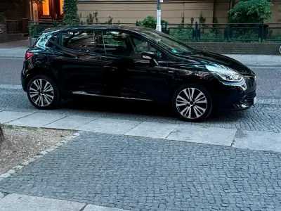 Gebraucht Renault Clio LIMITED 90 PS (66 kW) 2016 Schwarz Kleinwagen
