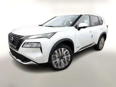 Neu Nissan X-Trail Tekna+ 213 PS (156 kW) 2025 Pearl white perleffekt SUV