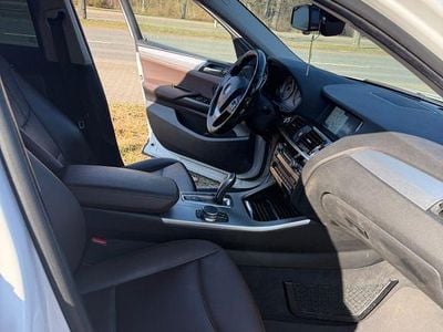 Second-hand BMW X4 Advantage 190 CP (139 kW) 2017 SUV