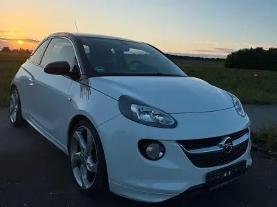 Używany Opel Adam 101 KM (74 kW) 2013 Biały Hatchback
