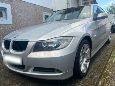 Gebraucht BMW 318 129 PS (94 kW) 2006 Silber Limousine