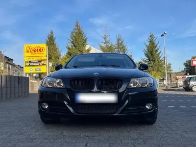 Gebraucht BMW 318 Sport Line 143 PS (105 kW) 2009 Schwarz Kombi