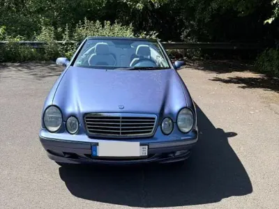 Gebraucht Mercedes CLK200 Avantgarde 163 PS (119 kW) 2001 Blau Cabrio
