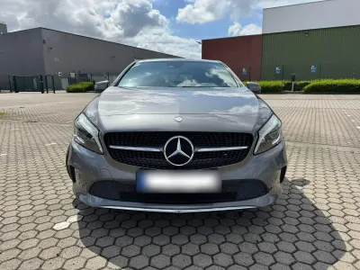 Gebraucht Mercedes A180 122 PS (89 kW) 2016 Grau Kombi