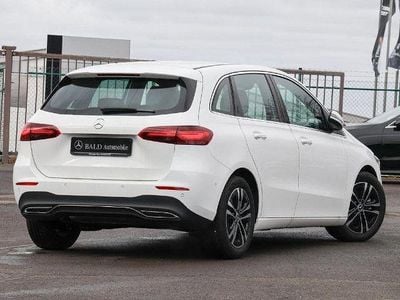 Second-hand Mercedes B200 Progressive 163 CP (119 kW) 2025 Alb Monovolum