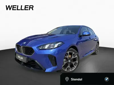 Gebraucht BMW 120 M Sport 163 PS (119 kW) 2025 Portimao blau (blau) Kleinwagen