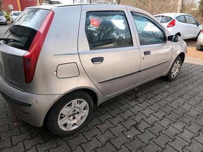 Usata Fiat Punto 60 CV (44 kW) 2004 Argento Utilitaria