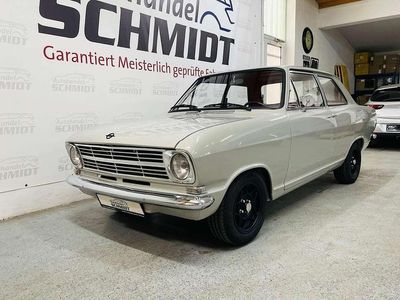 Schiefergrau Gebraucht 1972 Opel Kadett S Limousine | 22.900 €