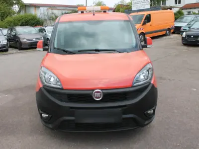 Gebraucht Fiat Doblò 120 PS (88 kW) 2019 Orange Van / Kleinbus