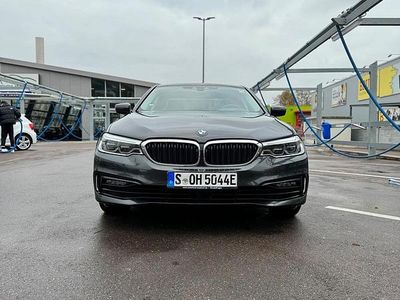 Grau Gebraucht 2019 BMW 530e Sport Line Limousine | 24.998 € (Fairer Preis)