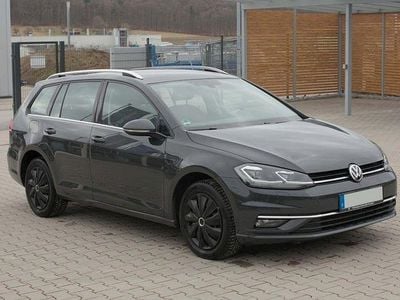 Gebraucht VW Golf VII Highline 150 PS (110 kW) 2018 Grau Kombi