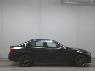 BMW 330e