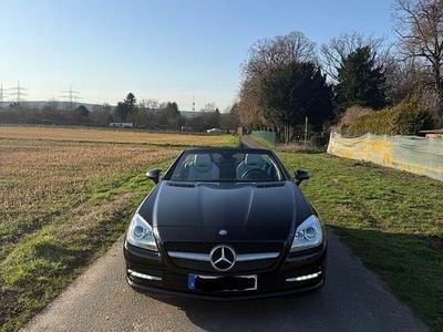 Second-hand Mercedes SLK200 184 CP (135 kW) 2014 Negru Cabrio