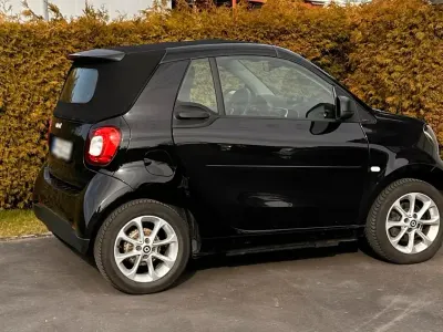 Gebraucht Smart ForTwo Cabrio 90 PS (66 kW) 2018 Schwarz Cabrio