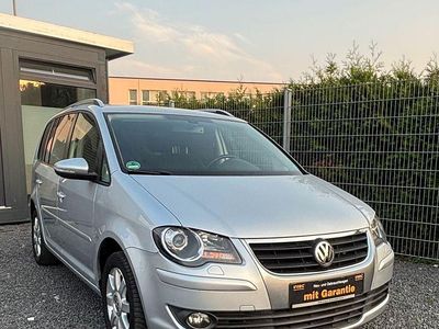 Silber Gebraucht 2010 VW Touran Freestyle Van / Kleinbus | 9.300 € (Teuer)