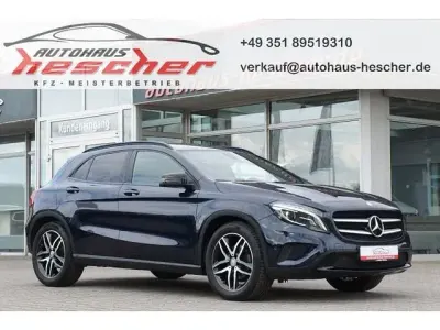 Gebraucht Mercedes GLA200 Urban 156 PS (114 kW) 2017 Blau SUV
