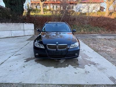 Schwarz Gebraucht 2007 BMW 325 Sport Line Kombi | 7.500 € (Etwas zu teuer)