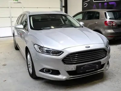 Usata Ford Mondeo Titanium 160 CV (117 kW) 2016 Argento Station wagon