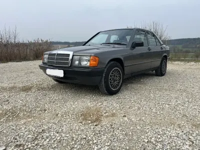 Gebraucht Mercedes 190 122 PS (89 kW) 1986 Grau Limousine