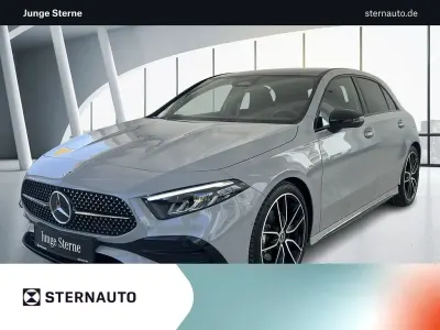 Gebraucht Mercedes A180 AMG line 136 PS (100 kW) 2025 Manufaktur lack manufaktur alpingrau uni Limousine