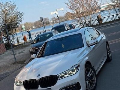 Gebraucht BMW 730 Comfort Edition 265 PS (194 kW) 2016 Weiß Limousine