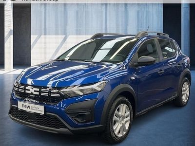 Usata Dacia Sandero Essentiel 101 CV (74 kW) 2024 Blu Berlina