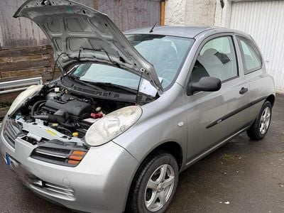 Gebraucht Nissan Micra 80 PS (58 kW) 2003 Silber Kleinwagen