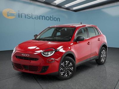 Nouă Fiat 600 101 CP (74 kW) 2025 Roșu SUV