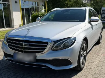 Gebraucht Mercedes E220 Edition 194 PS (142 kW) 2016 Grau Kombi