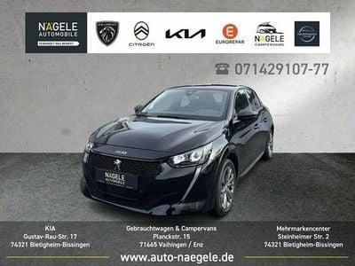 Gebraucht Peugeot e-208 Allure 100 kW (136 PS) 2023 Schwarz Kleinwagen