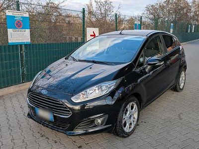 Gebraucht Ford Fiesta Titanium 75 PS (55 kW) 2016 Schwarz Limousine