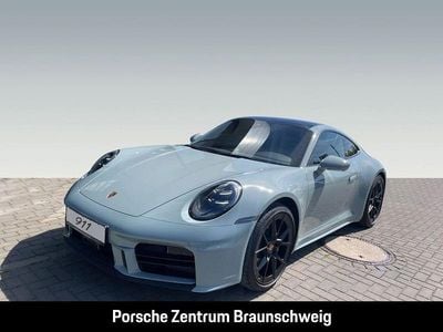 Shadegreenmetallic Gebraucht 2025 Porsche 911 Carrera Coupé | 144.790 € (Fairer Preis)