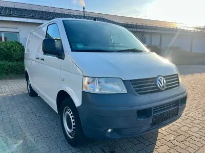 Gebraucht VW T5 131 PS (96 kW) 2008 Grau Van