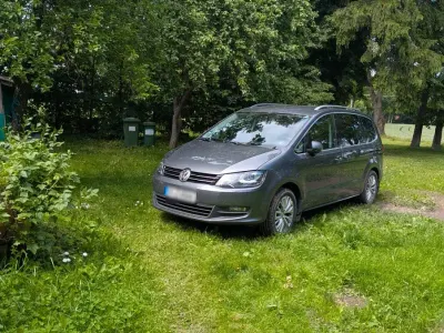 Gebraucht VW Sharan Sound 150 PS (110 kW) 2017 Grau Van / Kleinbus