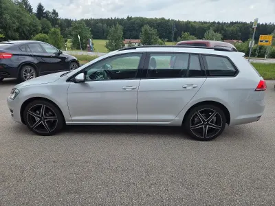 Gebraucht VW Golf VII Trendline 110 PS (80 kW) 2016 Silber Kombi