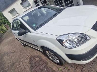 Gebraucht Kia Rio Basis 97 PS (71 kW) 2009 Weiß Limousine