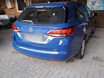 Blau Gebraucht 2020 Opel Astra Kombi | 8.600 € (Etwas zu teuer)