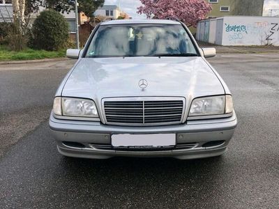 gebraucht Mercedes C180 guter Allgemeinzustand