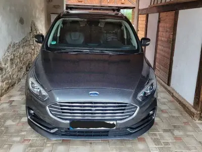 Gebraucht Ford S-MAX Titanium 190 PS (139 kW) 2020 Grau Van / Kleinbus
