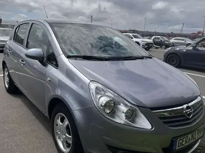 Gebraucht Opel Corsa Edition 90 PS (66 kW) 2009 Kleinwagen