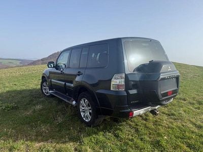Gebraucht Mitsubishi Pajero 190 PS (139 kW) 2016 Grün SUV