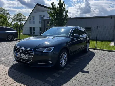 Gebraucht Audi A4 Ambiente 190 PS (139 kW) 2017 Grau Kombi