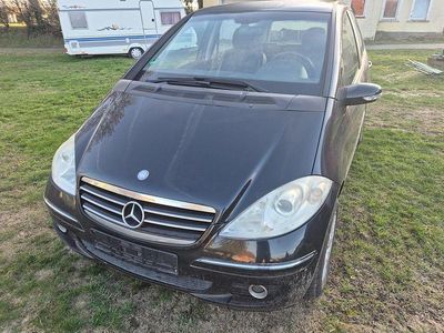 Gebraucht Mercedes A150 95 PS (69 kW) 2004 Schwarz Kleinwagen