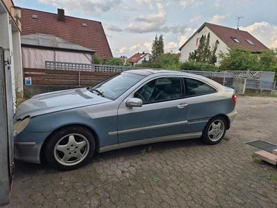 Mercedes C230