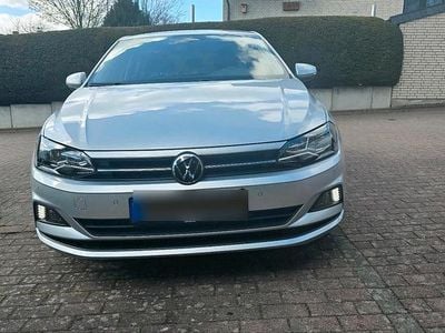 Gebraucht VW Polo 95 PS (69 kW) 2021 Silber Kleinwagen