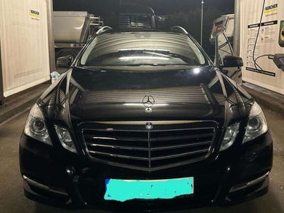 gebraucht Mercedes E220 CDI DPF BlueEFFICIENCY 7G-TRONIC Avantgarde